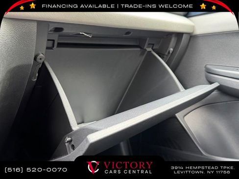 Used 2023 Volkswagen Taos SE image 34