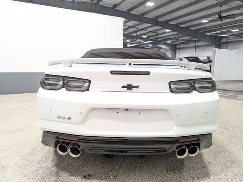 Used 2021 Chevrolet Camaro ZL1 w/ LPO, ZL1 Protection Package image 4