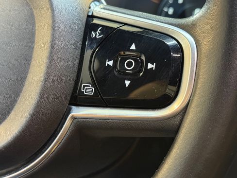 Used 2017 Volvo XC90 T6 Inscription w/ Vision Package image 17