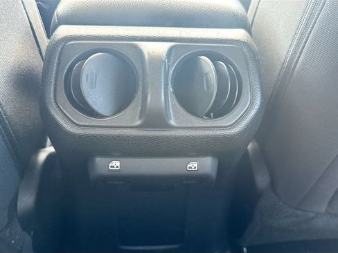 Used 2023 Jeep Wrangler Unlimited w/ Cold Weather Group AWD/4WD image 28
