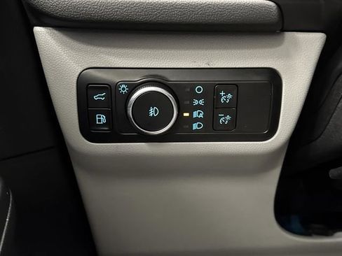 Used 2023 Ford Escape SE w/ PHEV Premium Package image 26