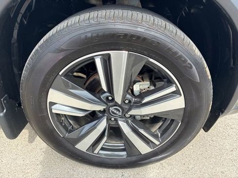Used 2023 Nissan Rogue Platinum w/ Platinum Premium Package AWD/4WD image 12
