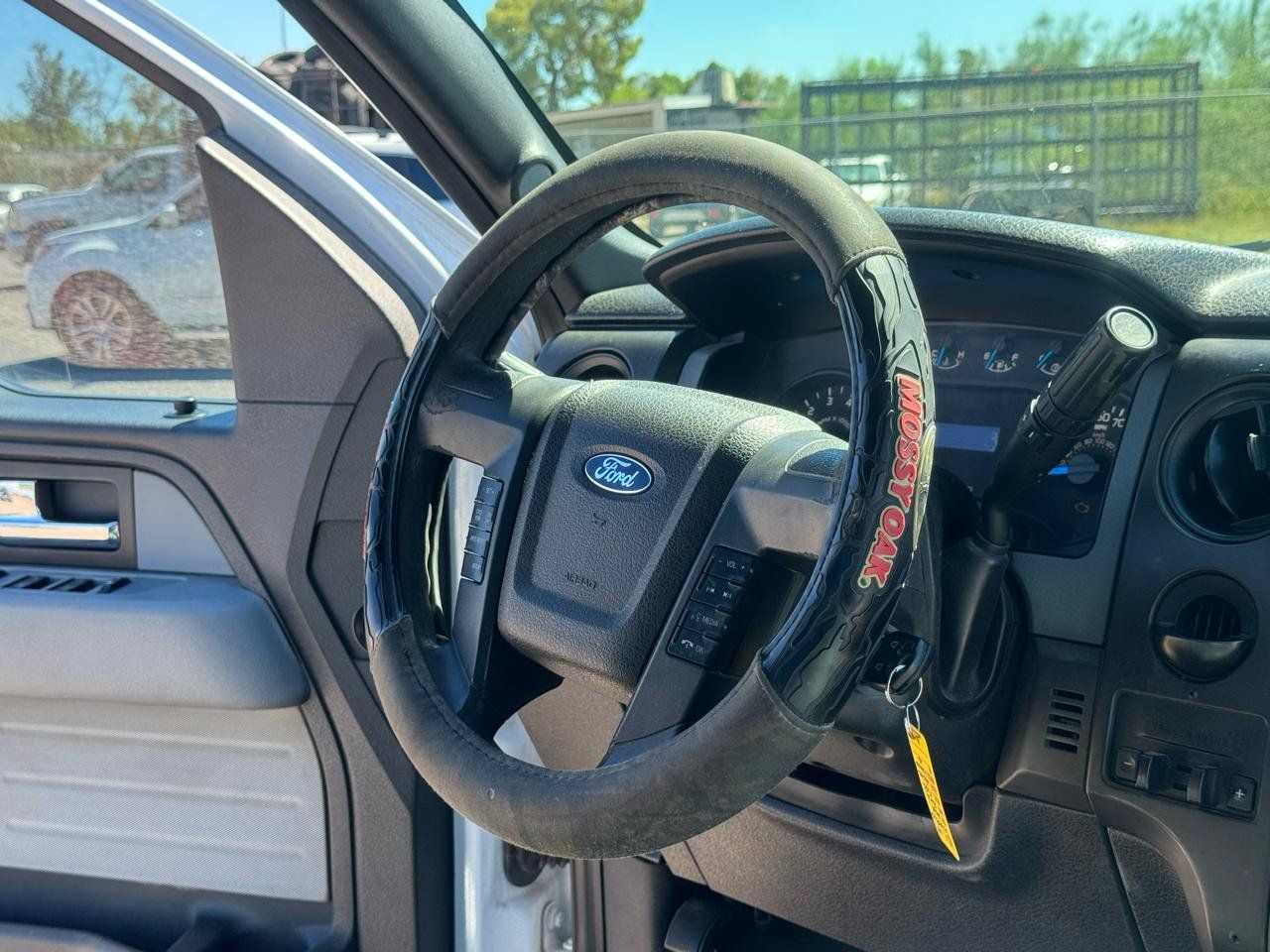 Used 2014 Ford F150 XL w/ Equipment Group 101A Mid RWD image 41