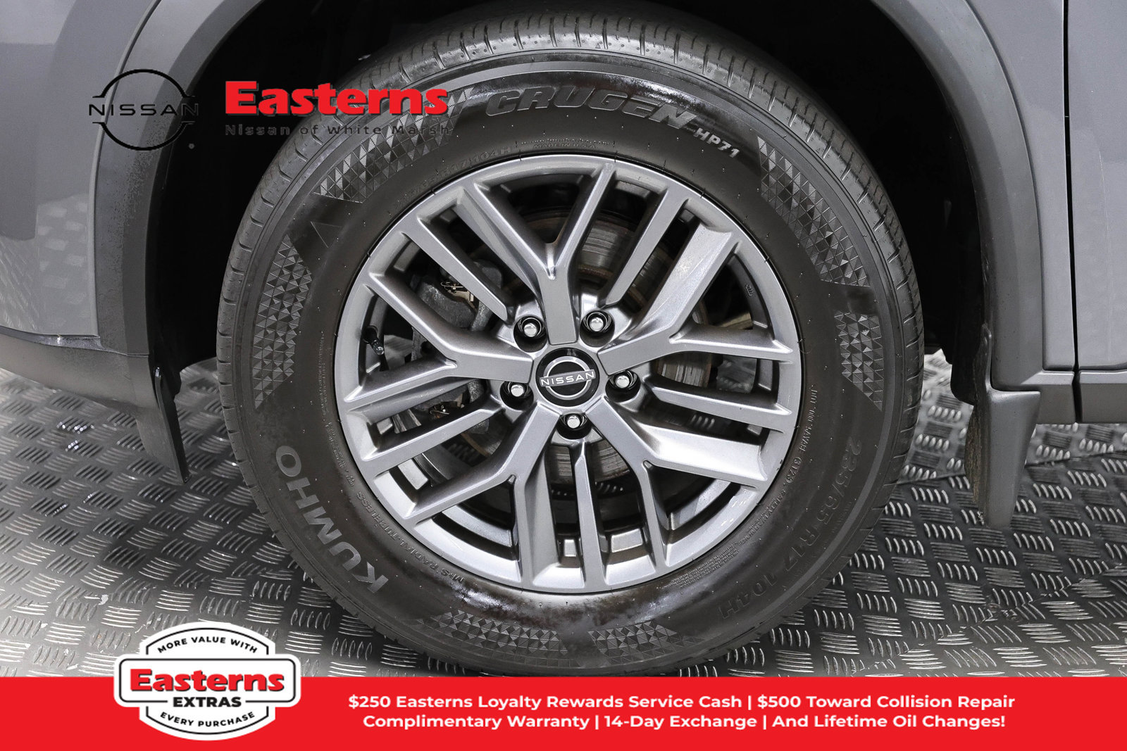 Used 2023 Nissan Rogue S AWD/4WD image 27