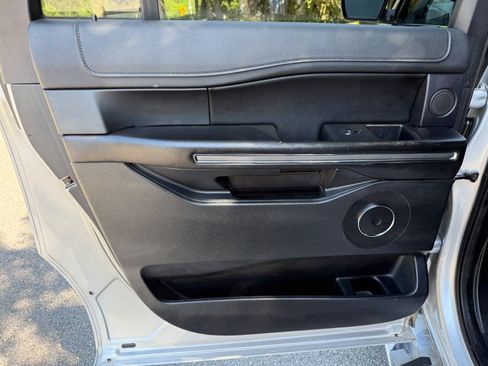 Used 2019 Ford Expedition Max XLT w/ Equipment Group 202A AWD/4WD image 55