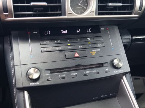 Used 2015 Lexus IS 250 RWD image 26