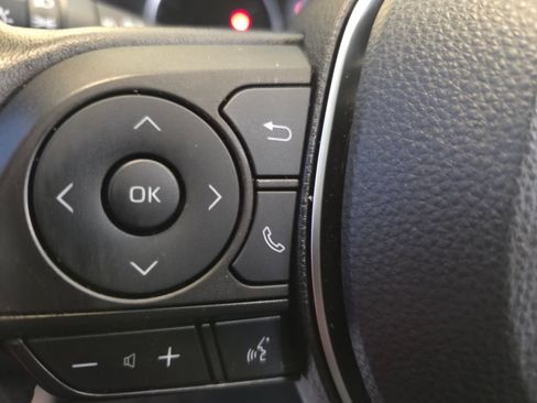 Used 2022 Toyota RAV4 XLE Premium AWD/4WD image 34