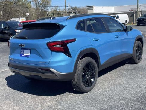 Used 2025 Chevrolet Trax ACTIV image 3