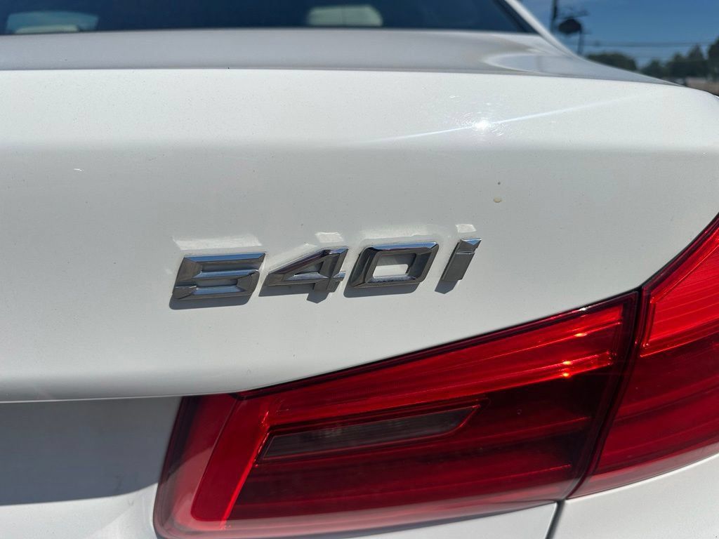 Used 2017 BMW 540i xDrive AWD/4WD image 6