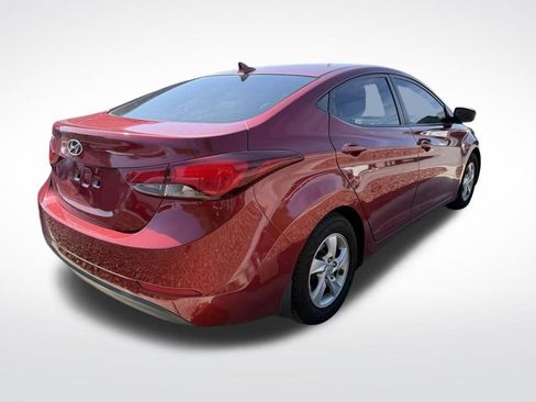 Used 2014 Hyundai Elantra SE FWD image 2