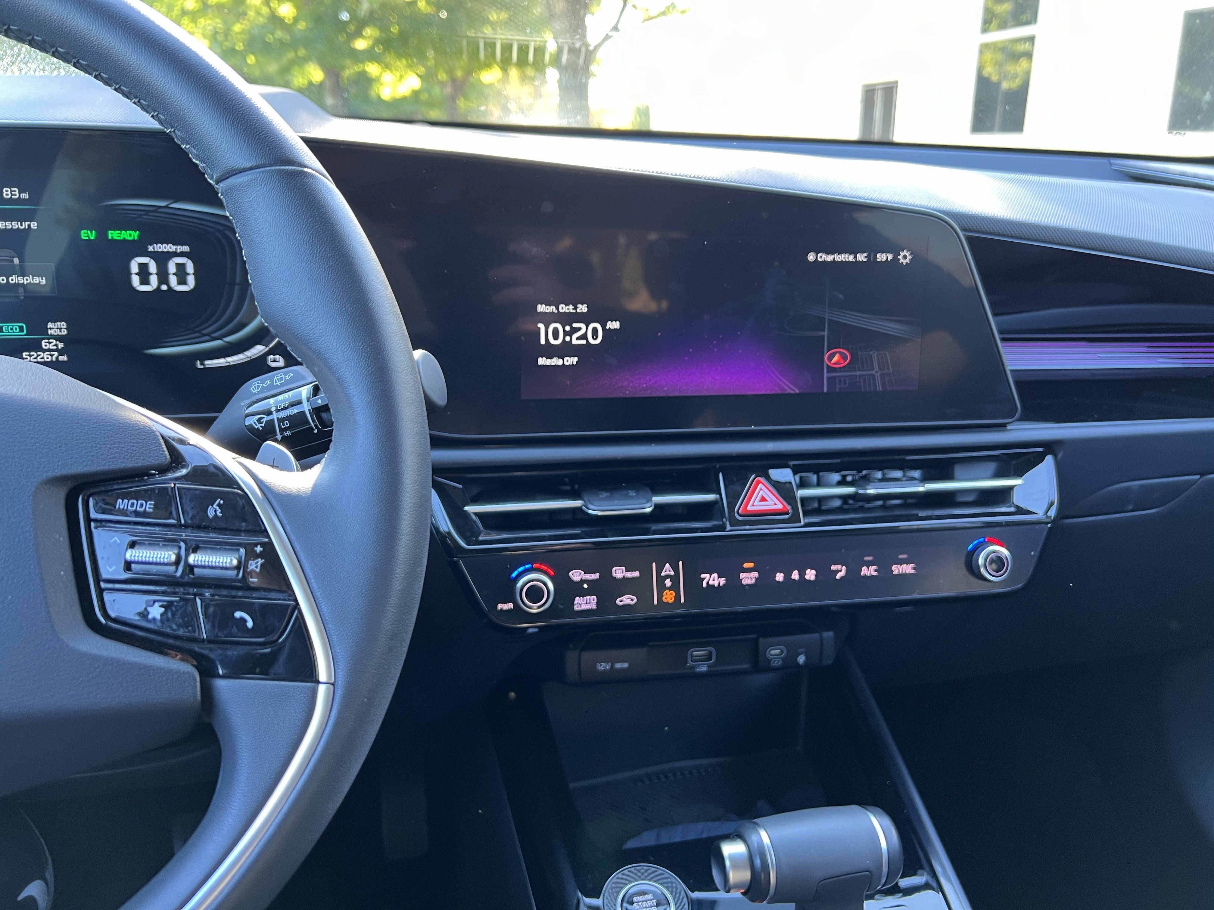 Used 2025 Kia Niro EX FWD image 18
