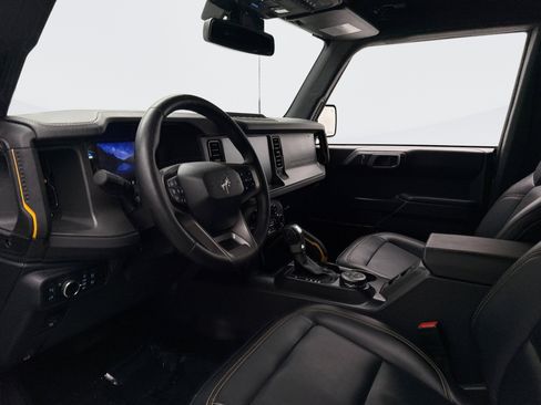 Used 2024 Ford Bronco Badlands image 10