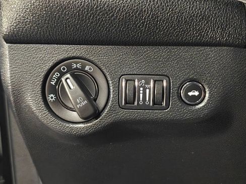 Used 2017 Dodge Challenger R/T Scat Pack w/ Leather Interior Group RWD image 54