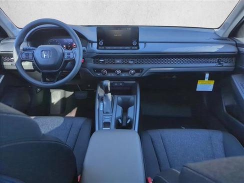 Used 2025 Honda Accord SE image 18