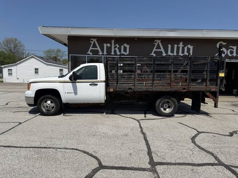Used 2009 GMC Sierra 3500 W/T RWD image 5