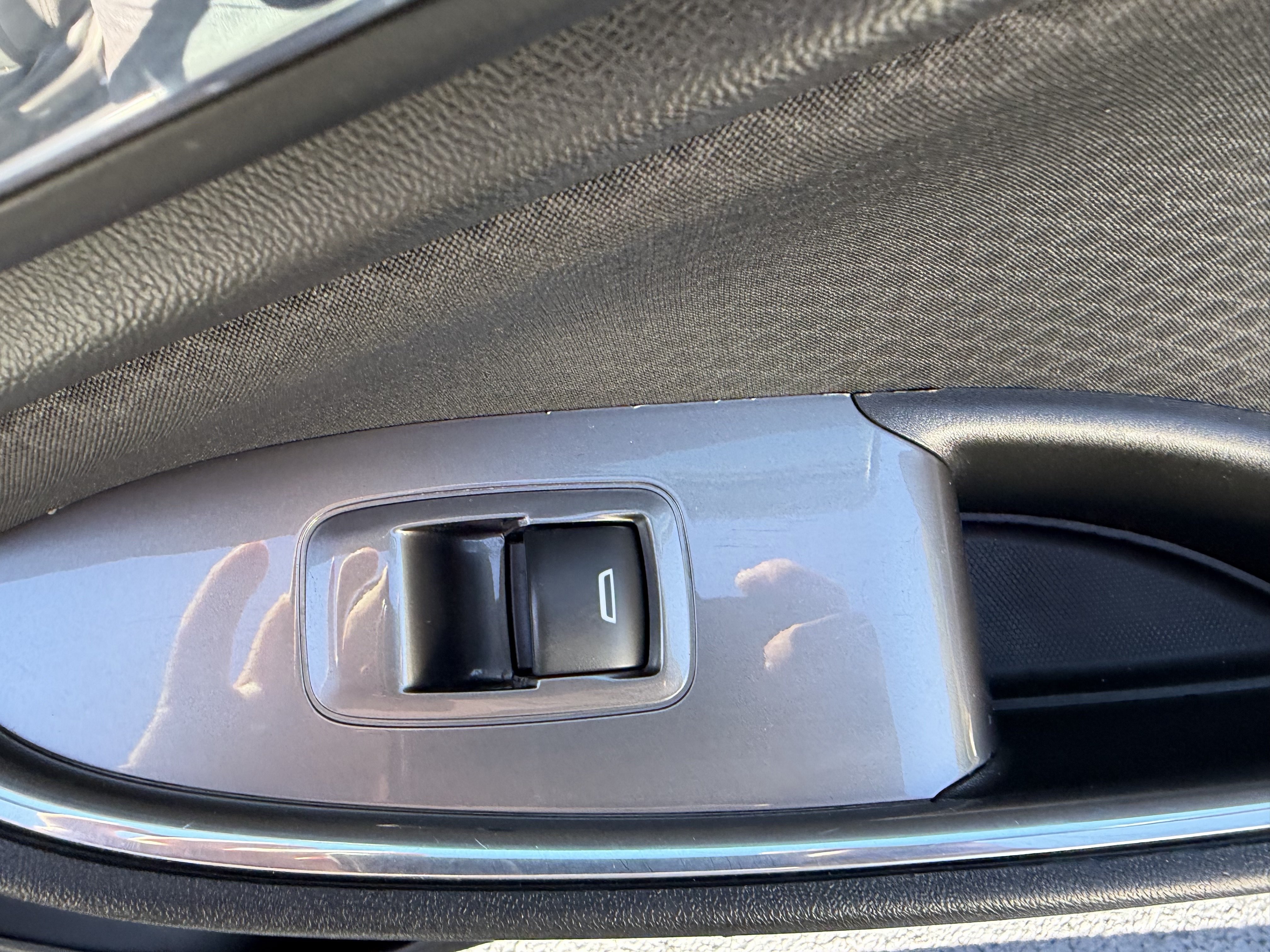 Used 2018 Chevrolet Malibu LT FWD image 17