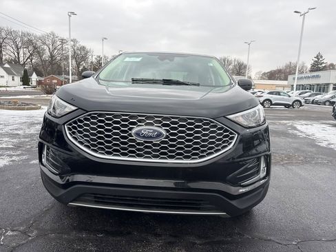 Used 2023 Ford Edge SEL w/ Convenience Package image 3