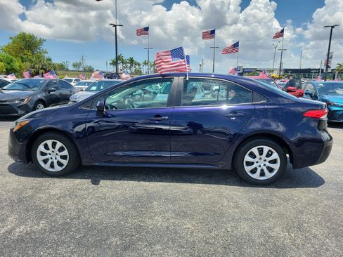 Used 2024 Toyota Corolla LE FWD image 7