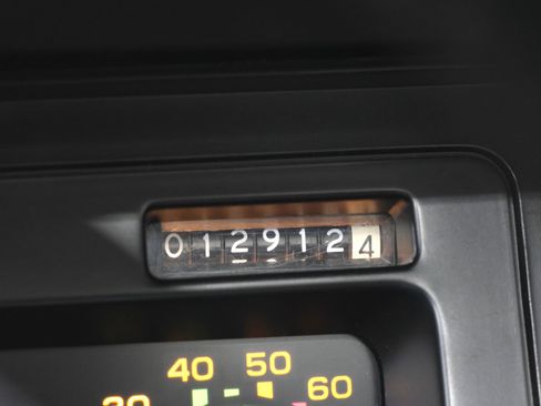 Used 1988 Chevrolet Corvette Only 12K Miles - Just Serviced image 90