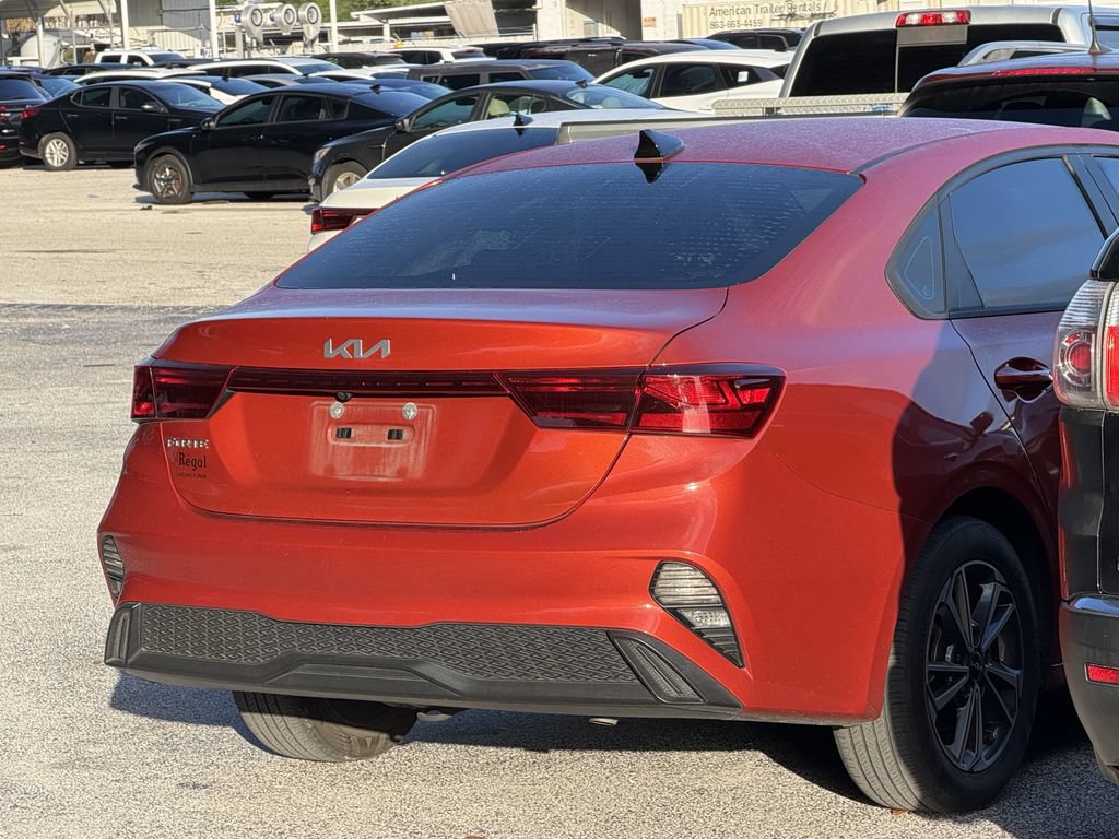 Certified 2023 Kia Forte LXS FWD image 3
