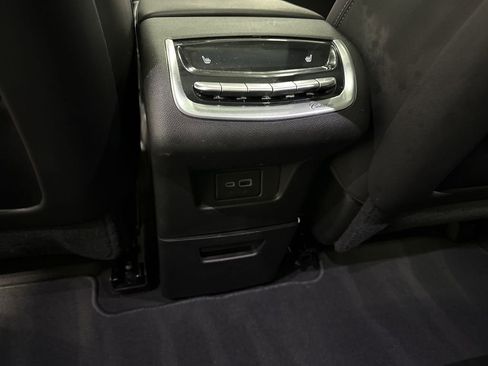 Used 2024 Cadillac XT6 Premium Luxury image 22
