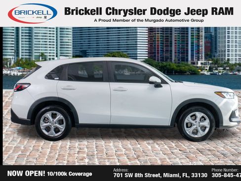 Used 2023 Honda HR-V LX image 8