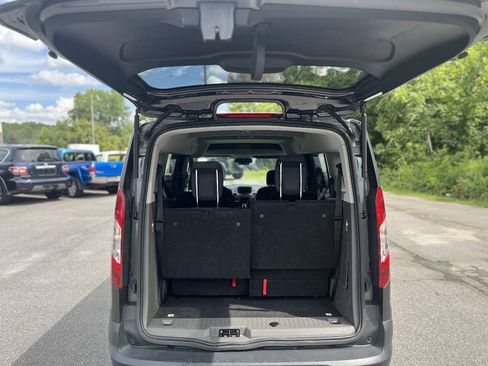 Used 2022 Ford Transit Connect XL FWD image 16