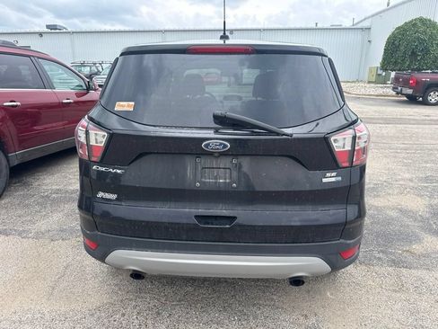 Used 2017 Ford Escape SE AWD/4WD image 4