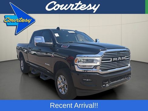 Used 2024 RAM 2500 Laramie w/ Safety Group AWD/4WD image 1
