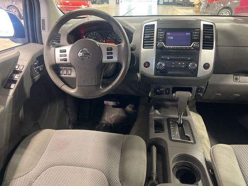 Certified 2018 Nissan Frontier SV image 15