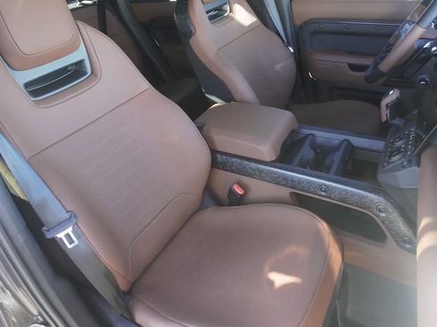 New 2026 Land Rover Defender 110 OCTA image 25