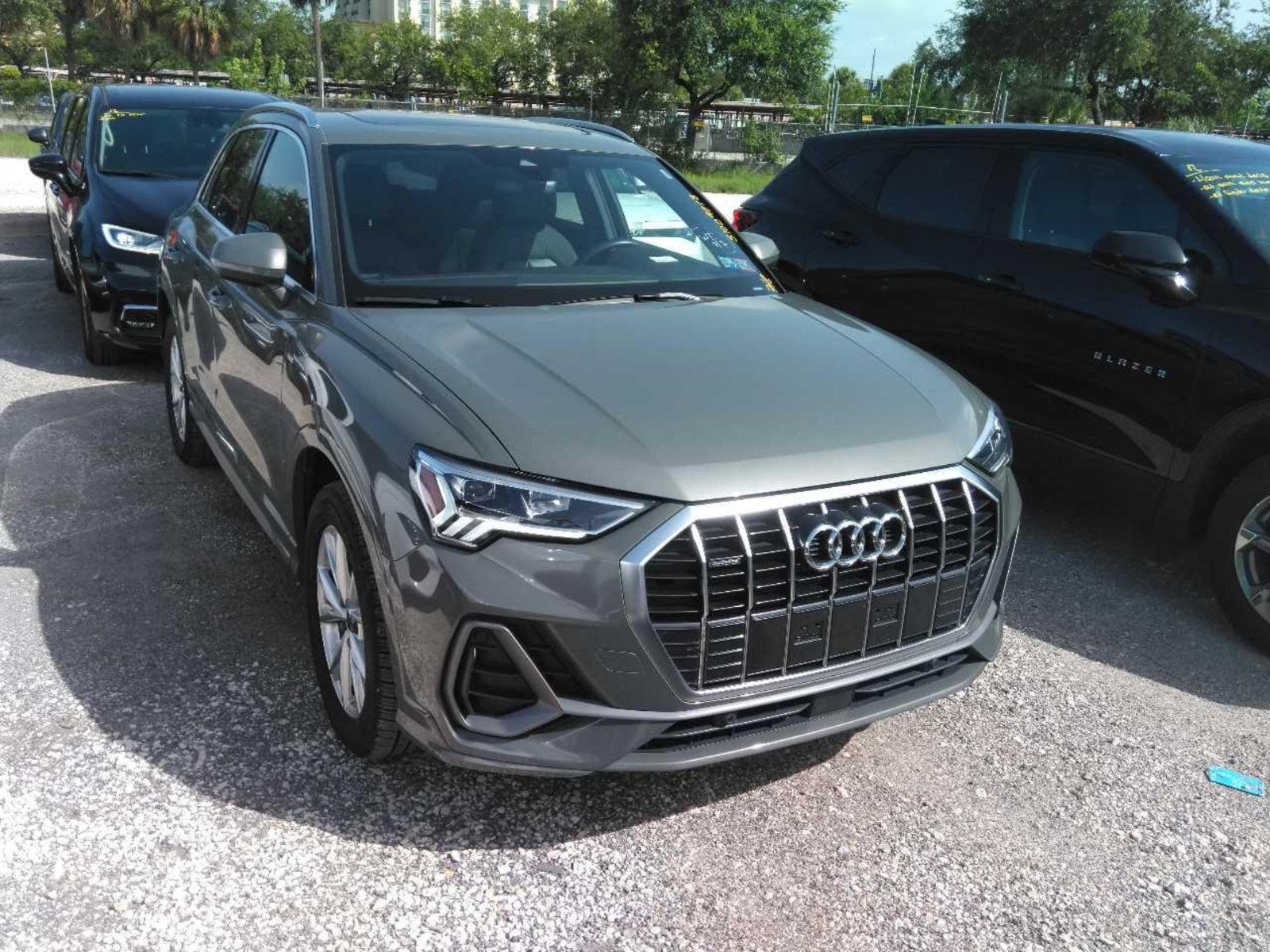 Used 2025 Audi Q3 2.0T Premium AWD/4WD image 2