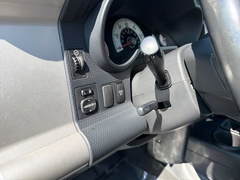 Used 2011 Toyota FJ Cruiser 4WD w/ Upgrade Pkg image 10