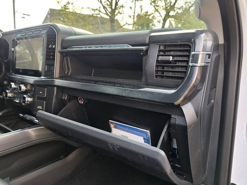 Used 2024 Ford F250 Lariat AWD/4WD image 46