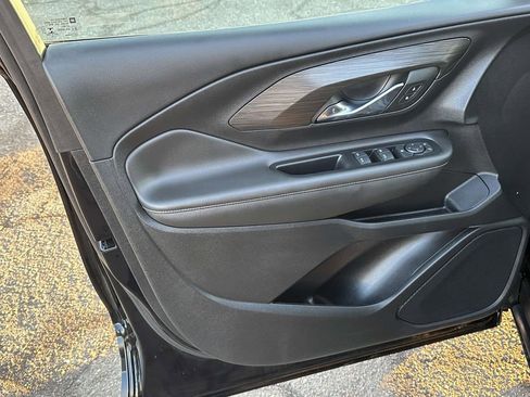 Certified 2023 GMC Terrain SLE w/ Driver Convenience Package image 17