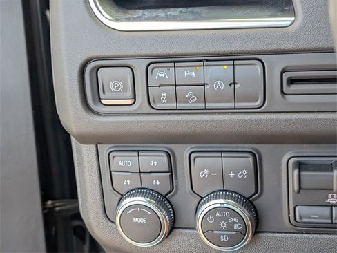 Used 2023 GMC Yukon AT4 w/ Max Trailering Package image 28