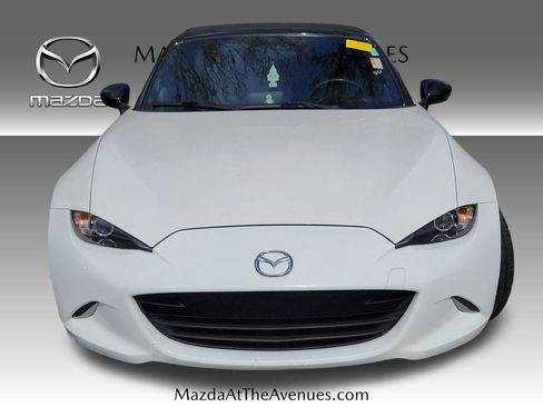 Used 2017 MAZDA MX-5 Miata Club image 6