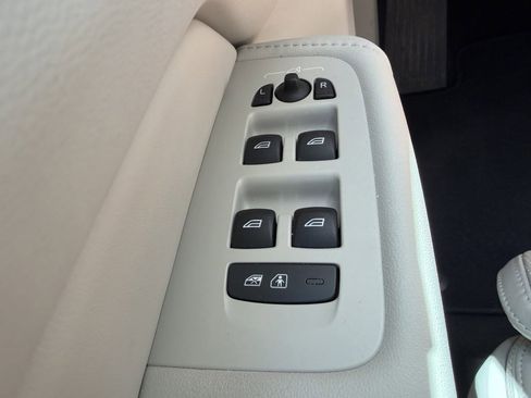 Used 2022 Volvo XC60 B5 Inscription w/ Advanced Package image 29