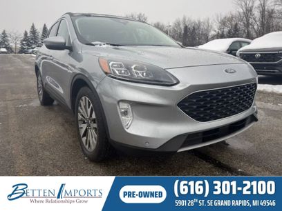 Used 2022 Ford Escape Titanium w/ Class II Trailer Tow Package