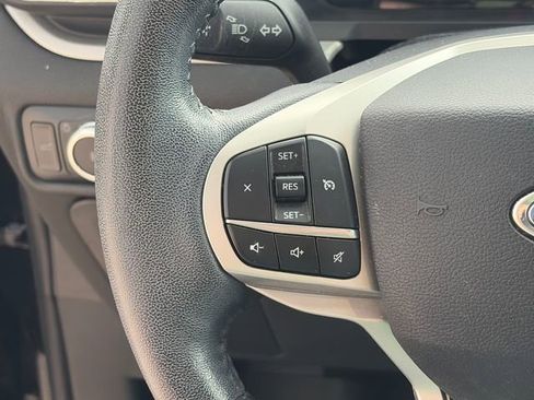 Used 2021 Ford Explorer XLT w/ Equipment Group 202A RWD image 23
