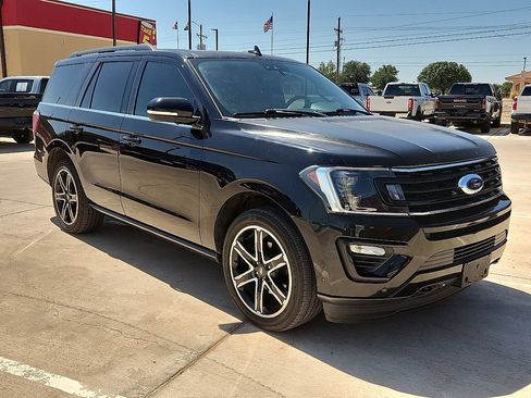 Used 2020 Ford Expedition Limited w/ Equipment Group 303A AWD/4WD image 4