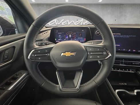 Used 2026 Chevrolet Traverse LT w/ Sun and Wheel Package AWD/4WD image 21