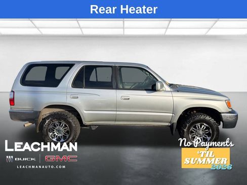 Used 2002 Toyota 4Runner SR5 image 2