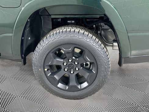 New 2026 RAM 1500 4x4 Crew Cab image 15