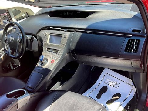Used 2015 Toyota Prius Persona Series FWD image 25