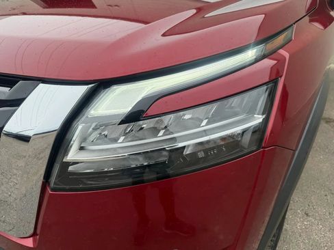 Used 2023 Nissan Pathfinder Platinum AWD/4WD image 37