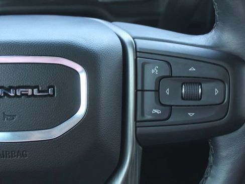 Used 2025 GMC Sierra 2500 Denali Ultimate AWD/4WD image 25