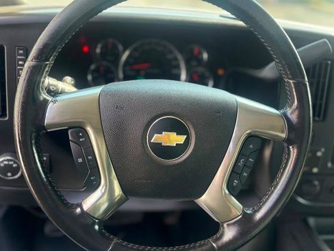 Used 2019 Chevrolet Express 2500 w/ Driver Convenience Package RWD image 18