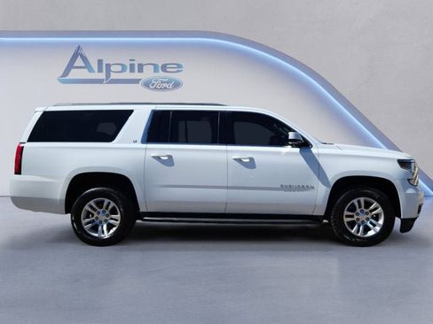 Used 2018 Chevrolet Suburban LT image 6