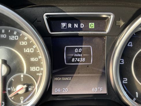 Used 2015 Mercedes-Benz G 63 AMG 4MATIC image 22